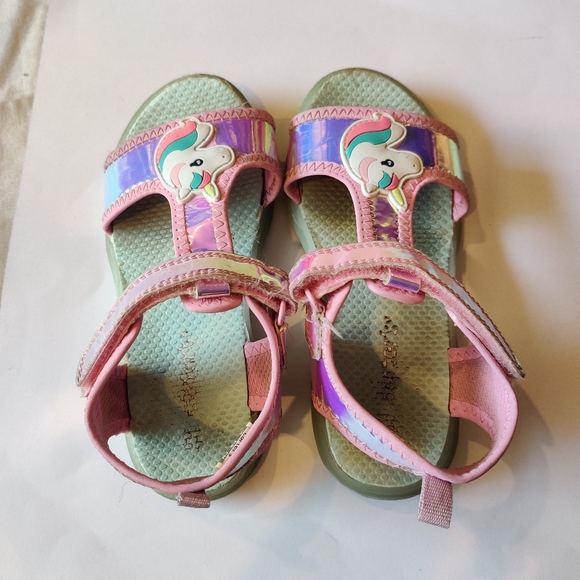 Girls Pink Iridescent sandals with Unicorn detail - Picture 4 of 6